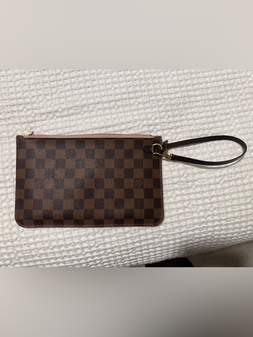 Louis Vuitton Neverfull Pouch